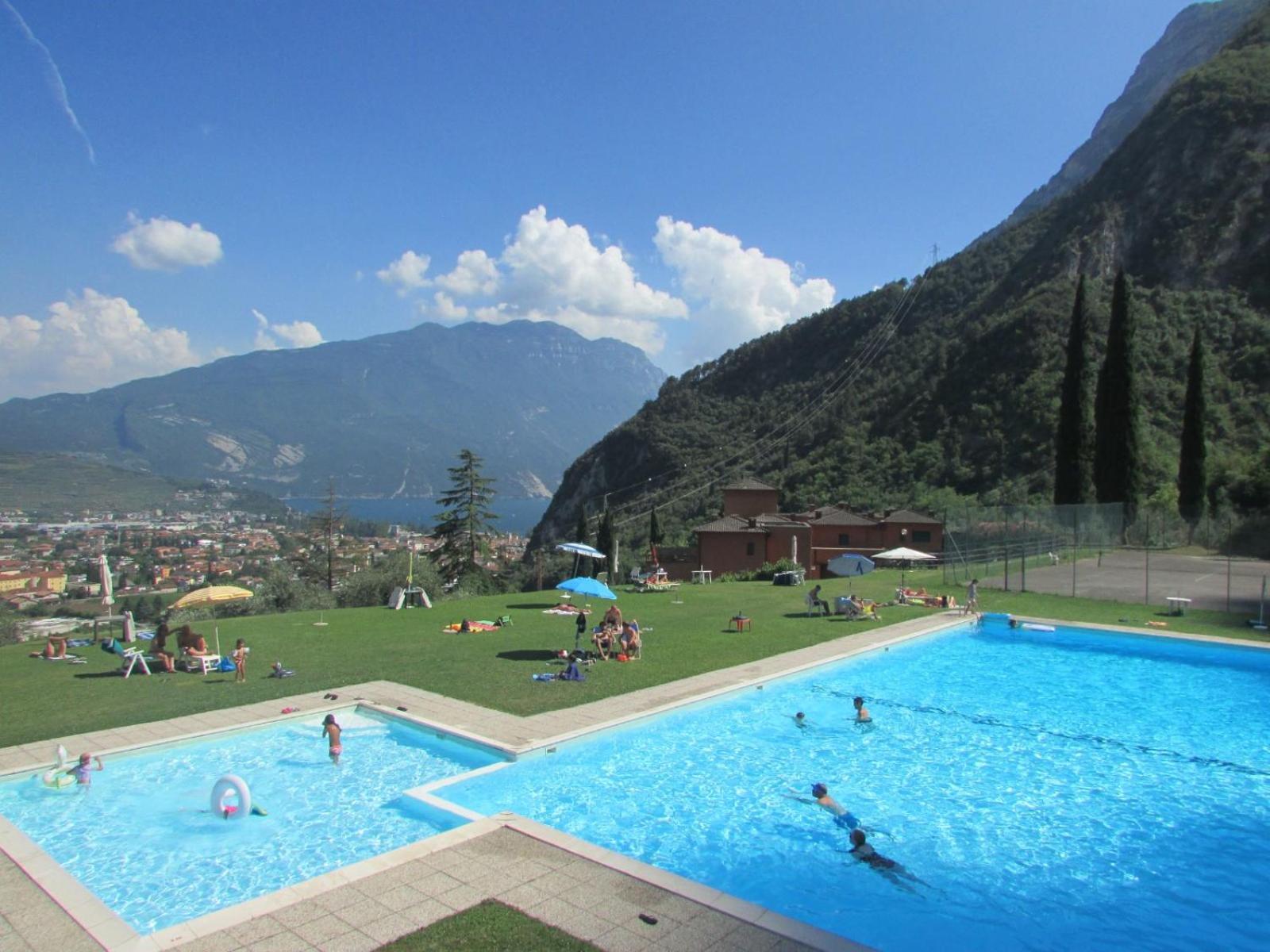 Апартаменты Casa Sara With Swimming Pool Рива-дель-Гарда Экстерьер фото